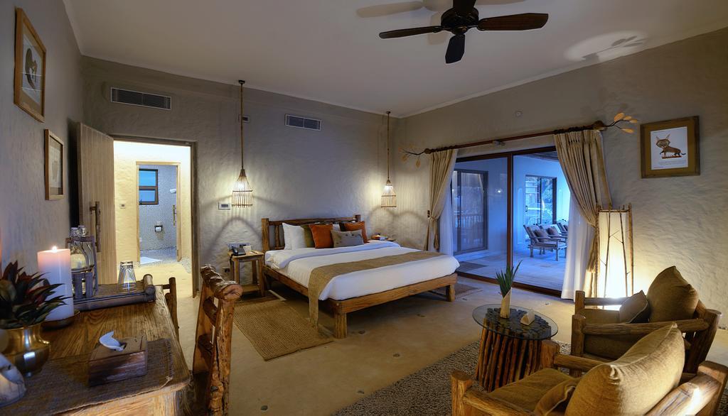 Barahi Jungle Lodge Meghauli Exterior photo