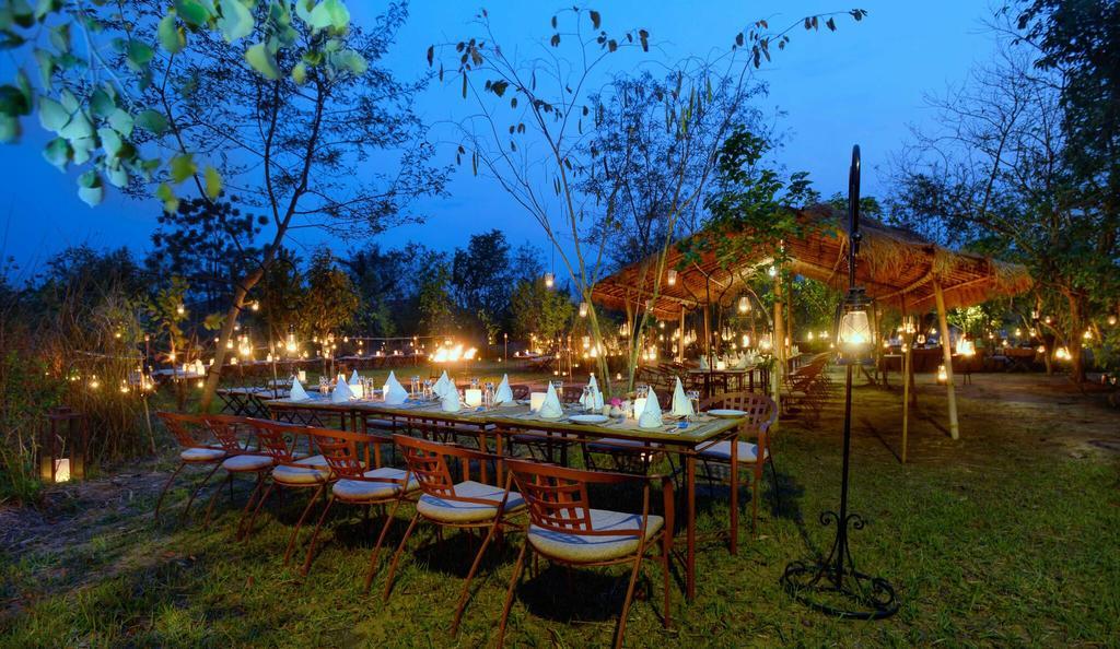 Barahi Jungle Lodge Meghauli Exterior photo