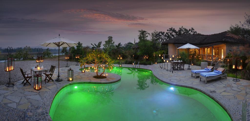 Barahi Jungle Lodge Meghauli Exterior photo