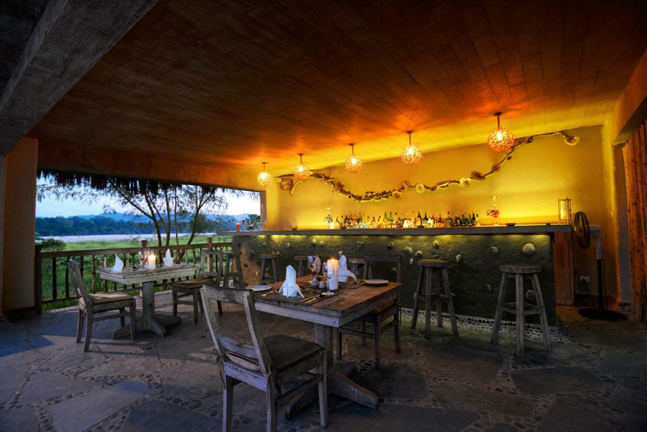 Barahi Jungle Lodge Meghauli Exterior photo