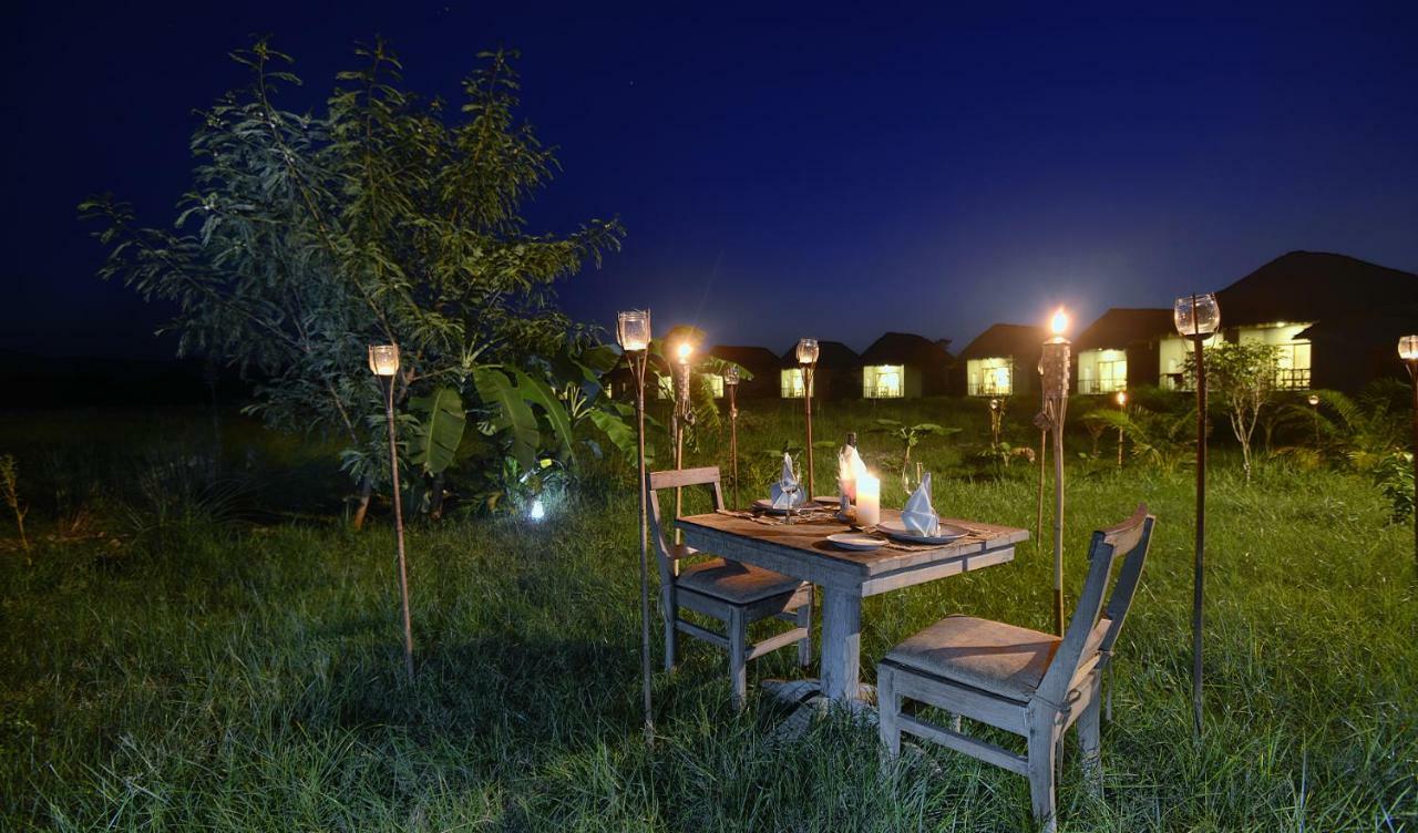Barahi Jungle Lodge Meghauli Exterior photo