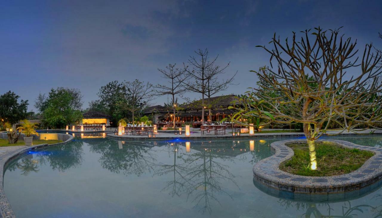 Barahi Jungle Lodge Meghauli Exterior photo